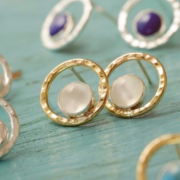Kenda Kist Jewelry - Kenda Kist Gold Circle Stud Earrings